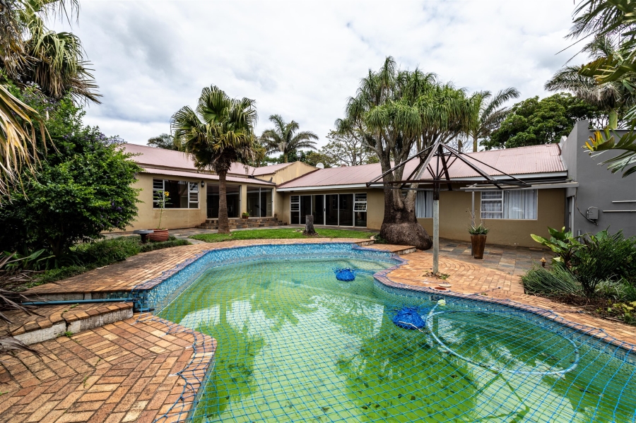 5 Bedroom Property for Sale in East London Rural Eastern Cape